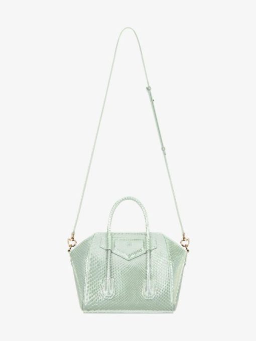 Thesaffronstitch.shop011d0047f9 1