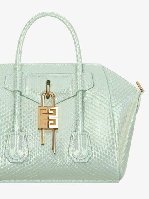 Thesaffronstitch.shop011d0047f9 3