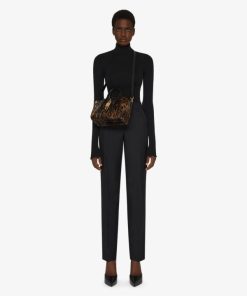 Thesaffronstitch.shop616e9f9454 2