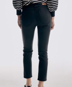 Thesaffronstitch.shop5bdf42eda2 5